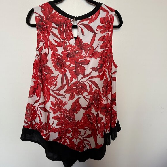 🐱 5 for $10.  Jessica London Red, White, & Black Floral Top Size 20W - Picture 3 of 5